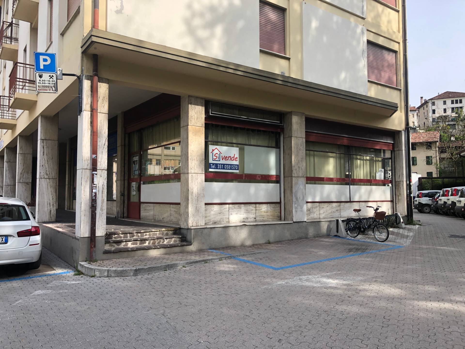 Locale commerciale in vendita a Feltre