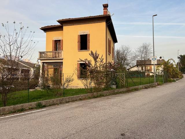 Casa singola in vendita a Feltre