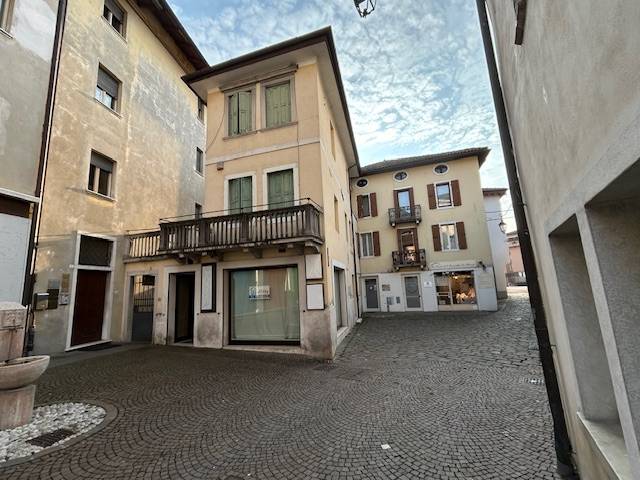Attivit commerciale in affitto a Feltre