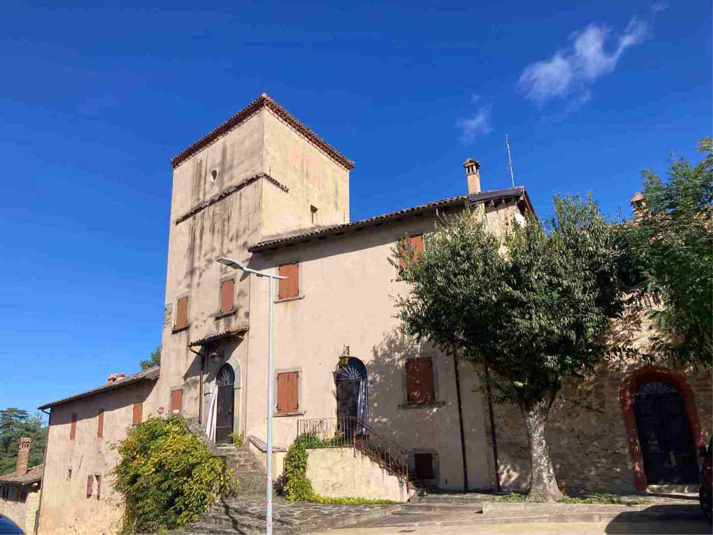 Castello da ristrutturare a Monzuno