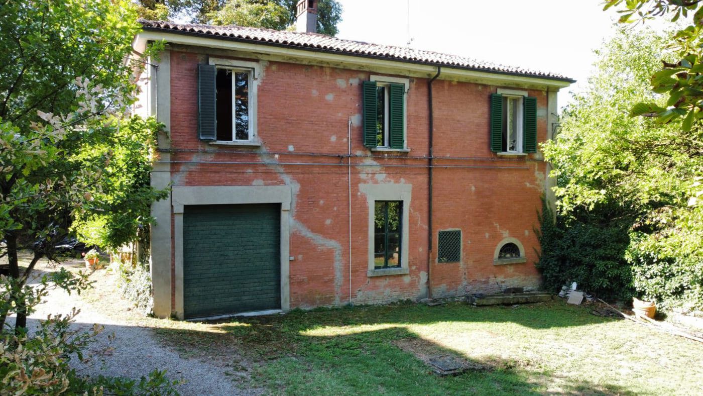 Villa in vendita a Zola Predosa