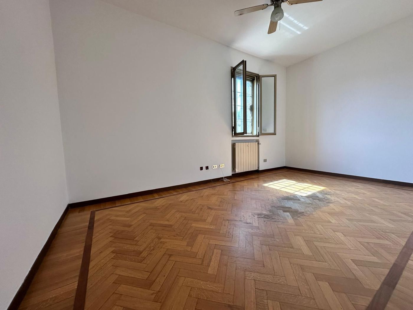 Villa con giardino a Calderara di Reno
