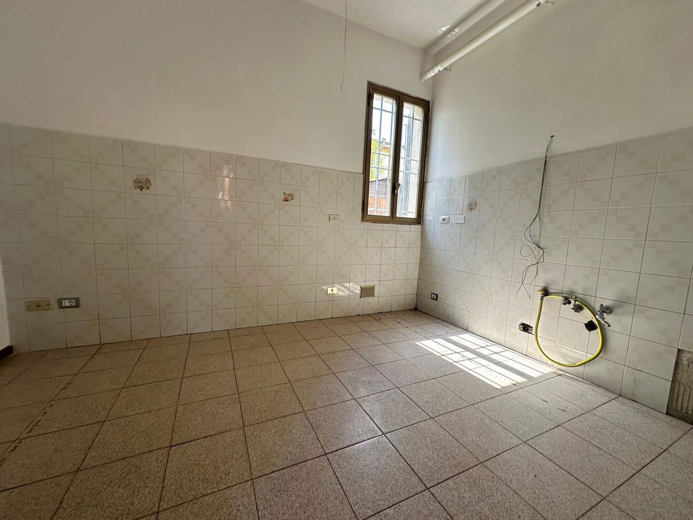 Villa con giardino a Calderara di Reno