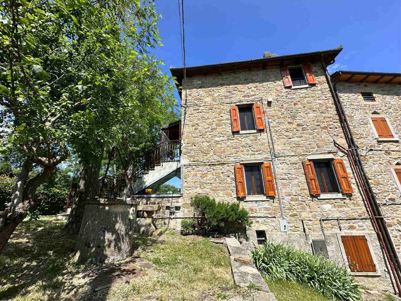 Trilocale in vendita a San Benedetto Val di Sambro