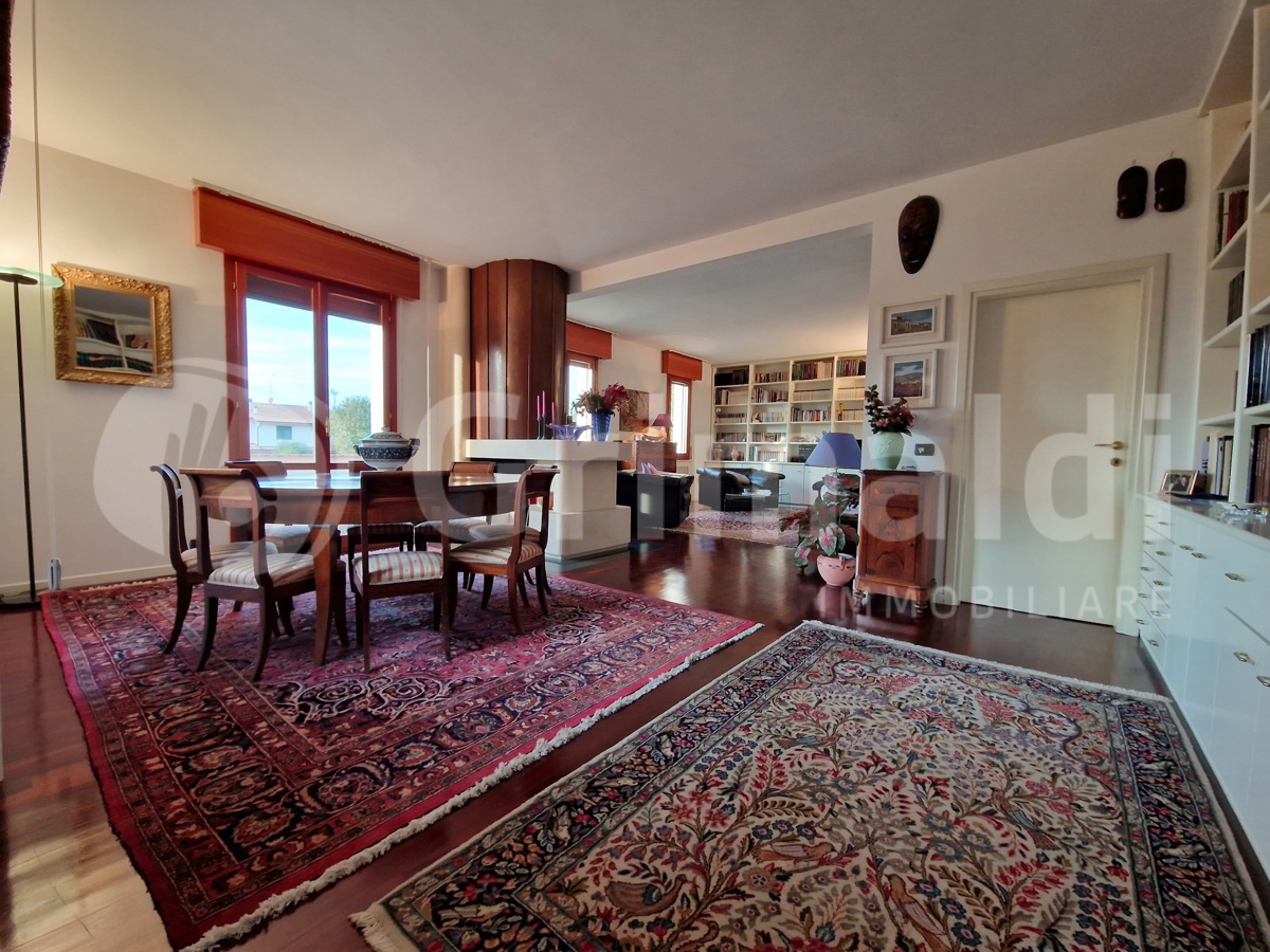 Villa in vendita a Medicina