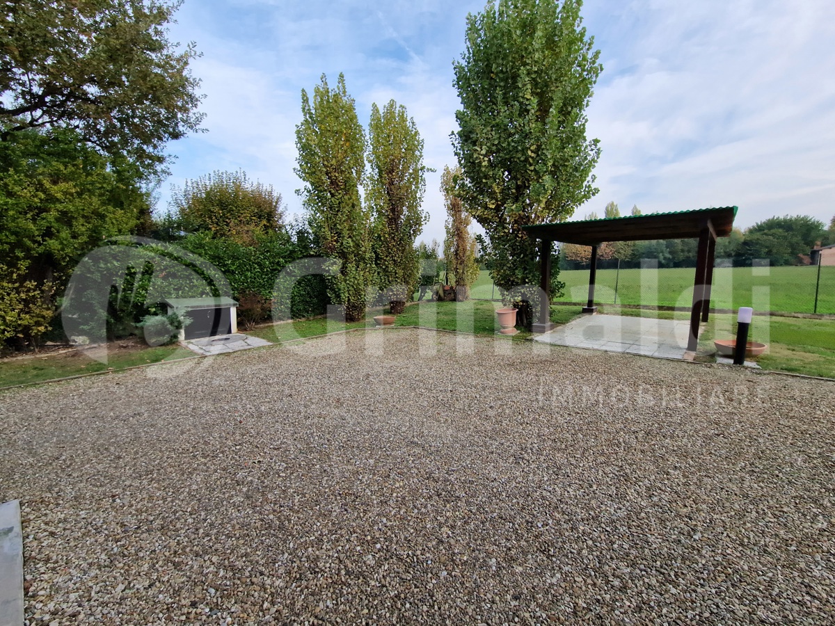 Villa in vendita a Medicina