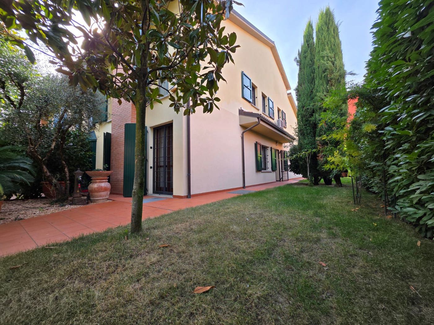 Villa in vendita a Monte San Pietro