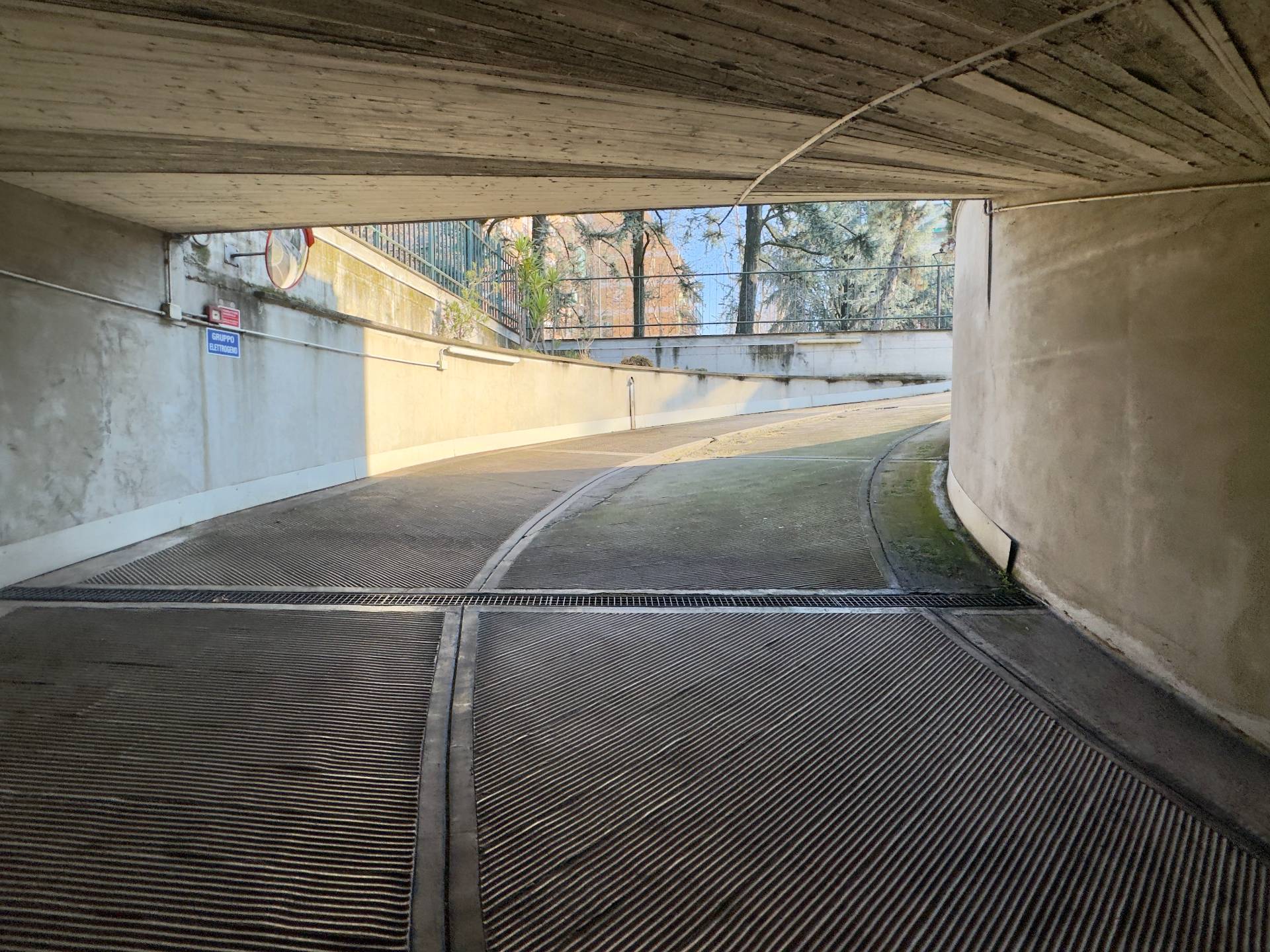 Box o garage in vendita a Cinisello Balsamo