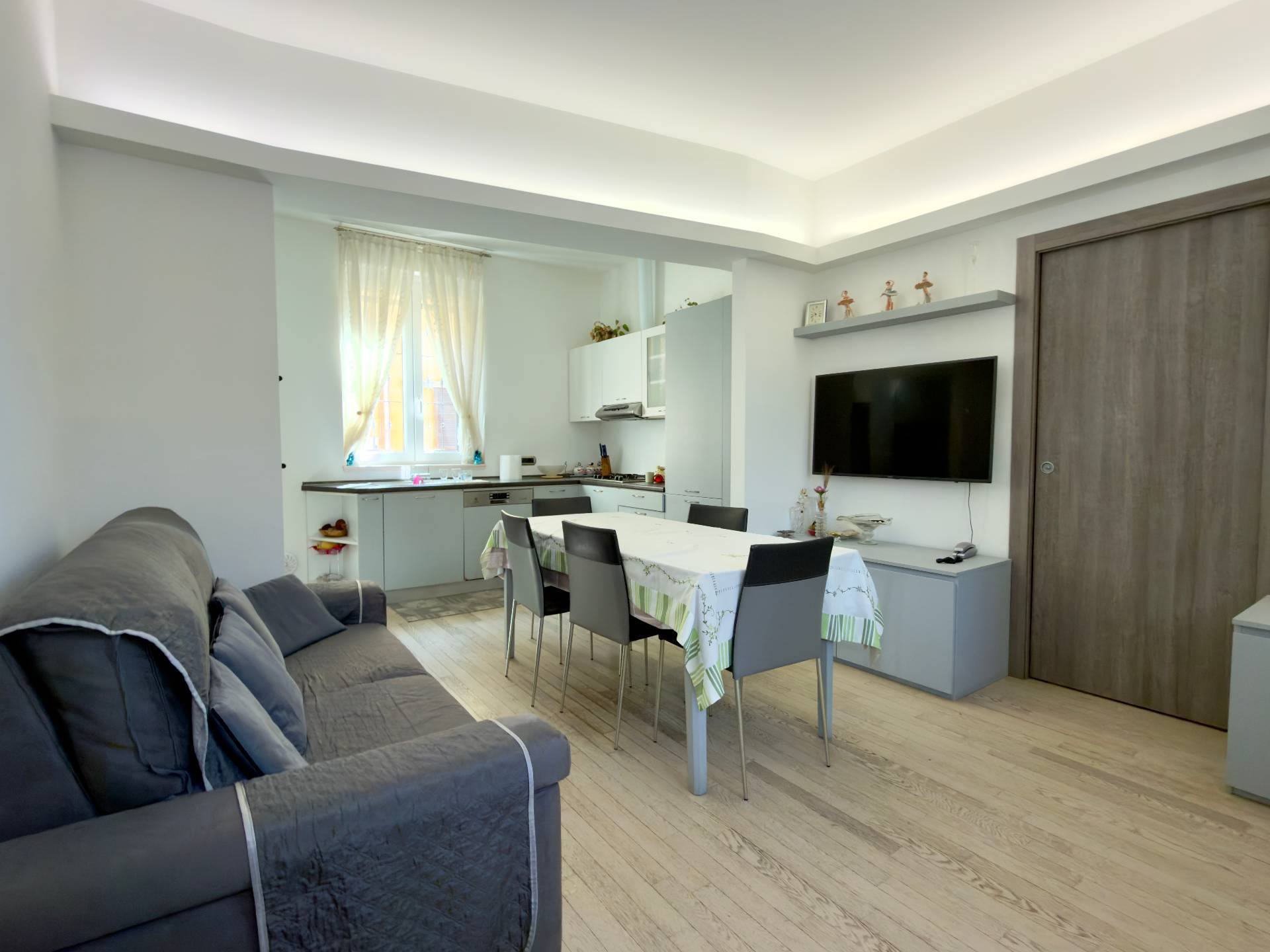 Appartamento in vendita a Seveso, Baruccana