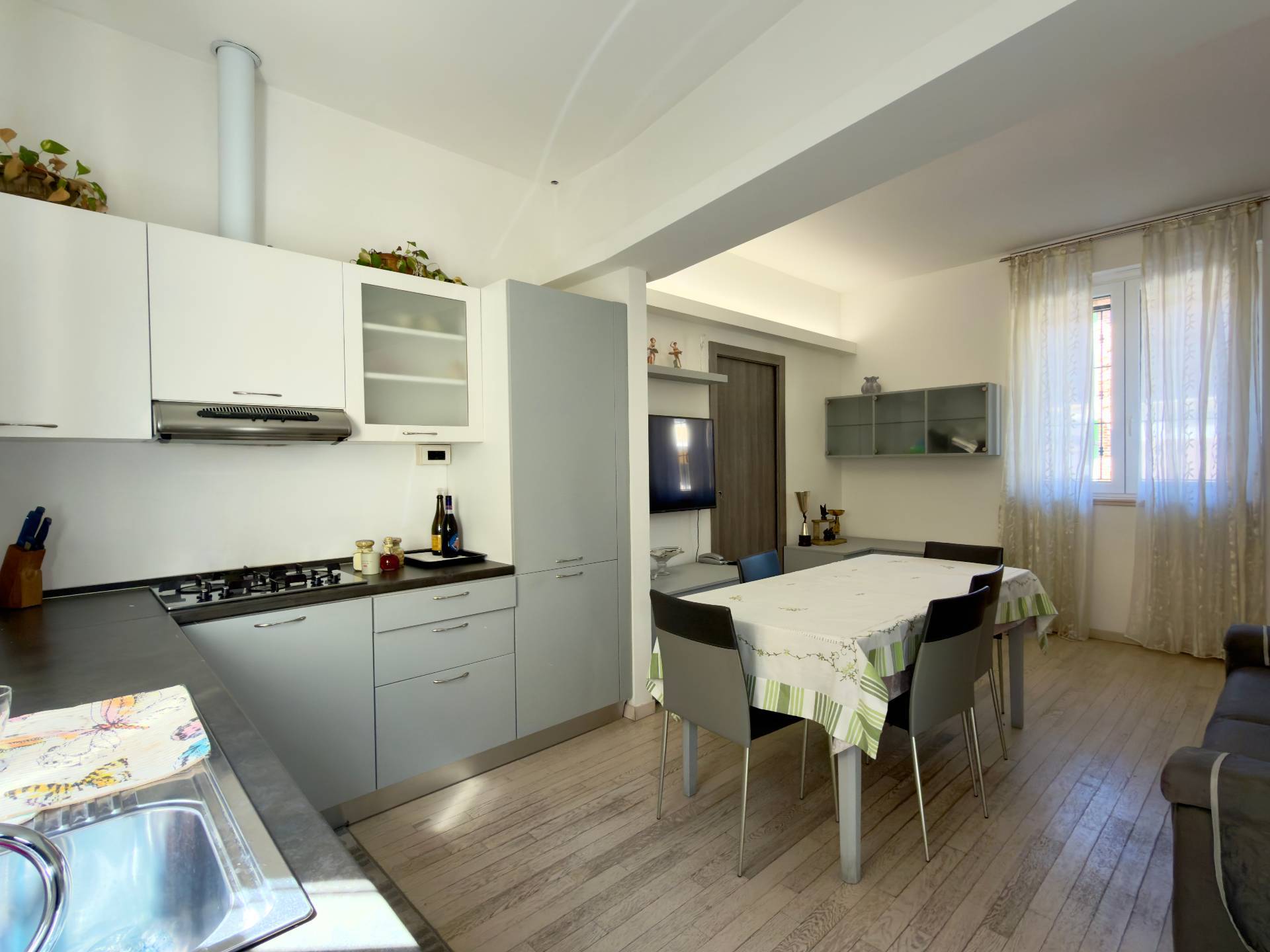 Appartamento in vendita a Seveso, Baruccana