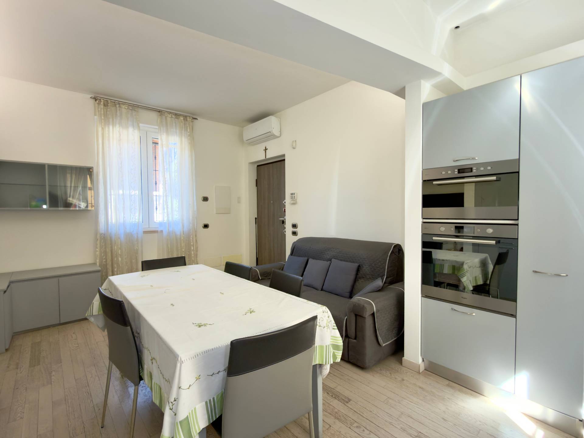 Appartamento in vendita a Seveso, Baruccana