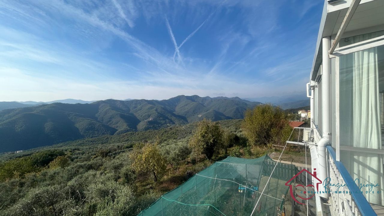 Casa indipendente in affitto a Onzo