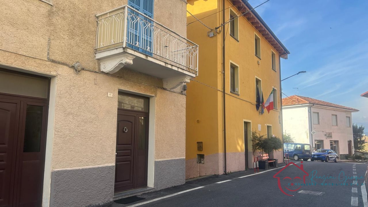 Casa indipendente in affitto a Onzo