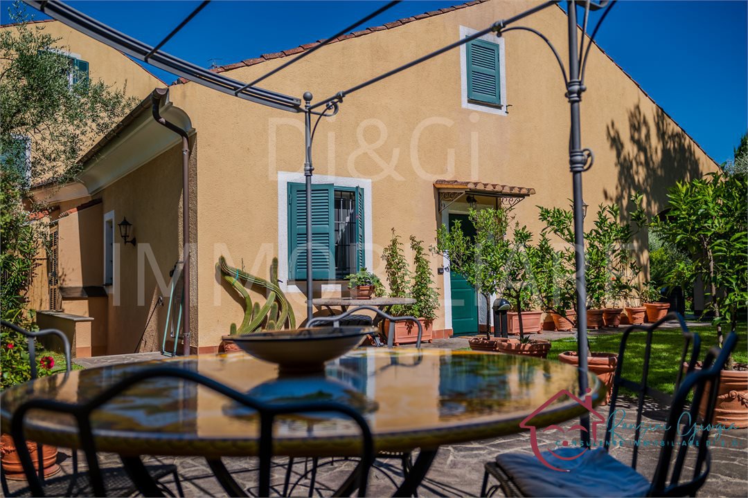 Villa in vendita a Garlenda