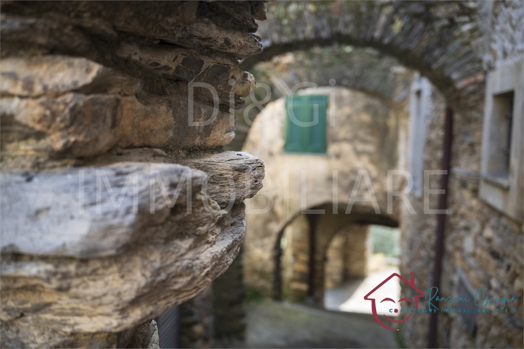 Quadrilocale in vendita a Ortovero