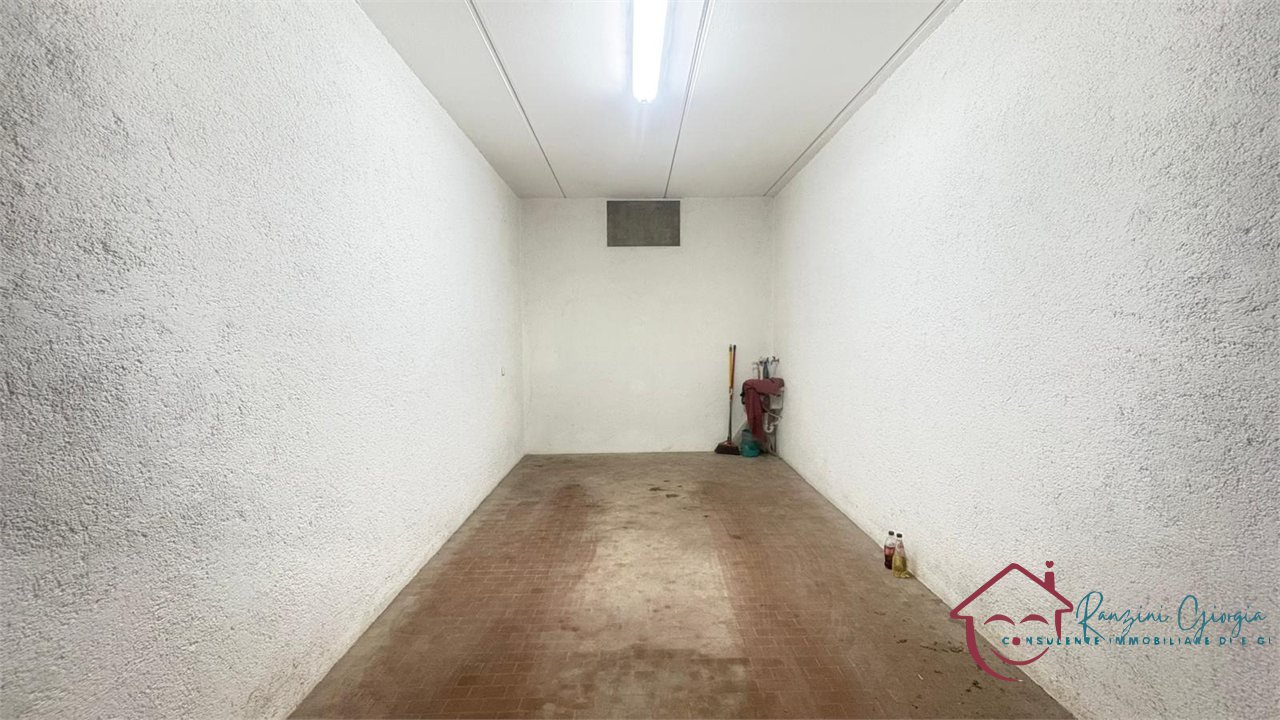 Box/Garage 21mq in vendita a Garlenda