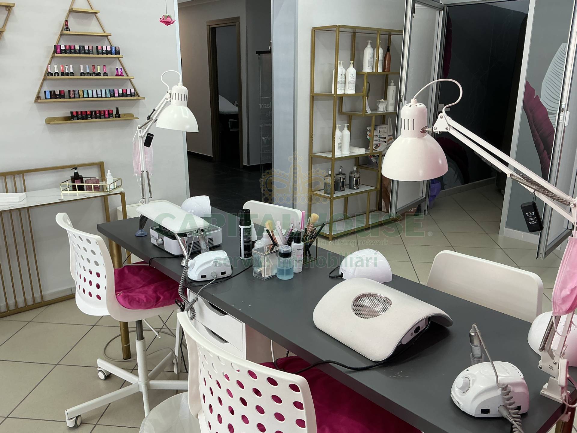 Attivit commerciale in vendita a Vitulazio