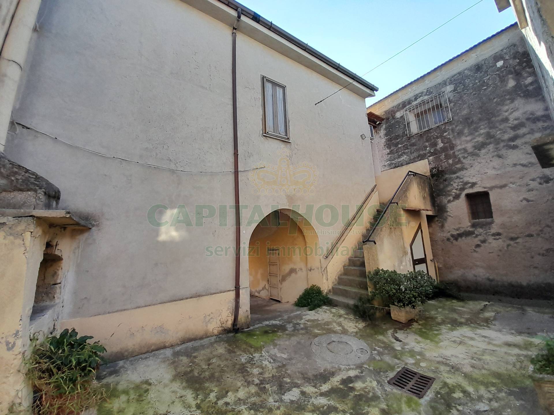 S.Indipendente in vendita a Pastorano