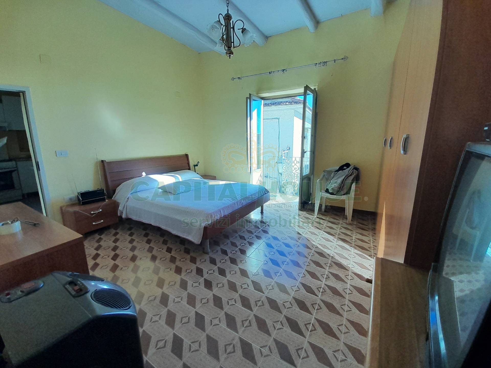 S.Indipendente in vendita a Giano Vetusto, Curti