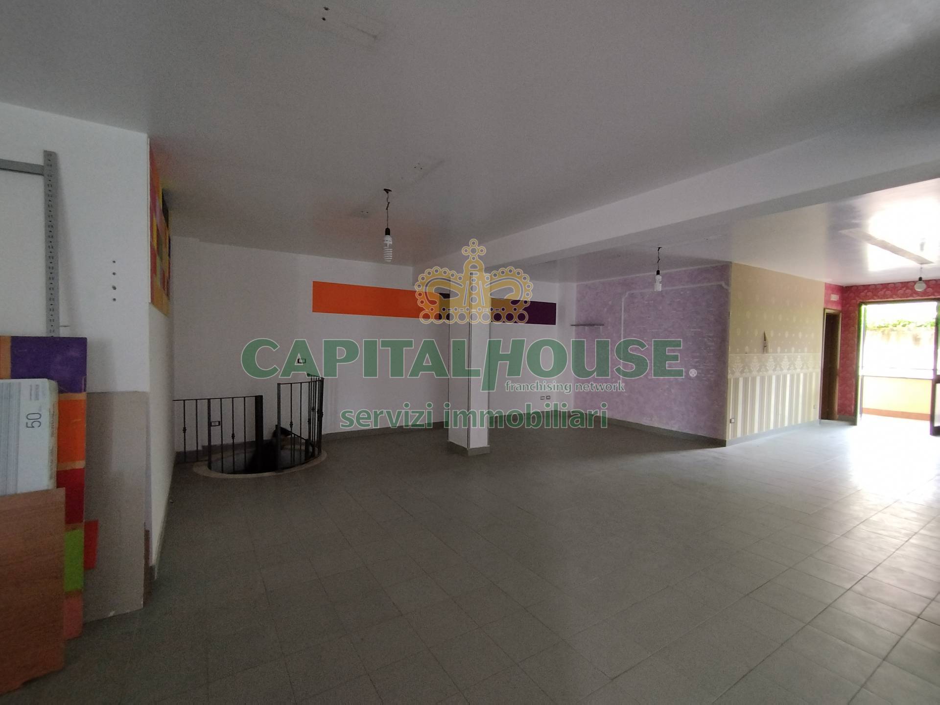 Ufficio in vendita a Pastorano