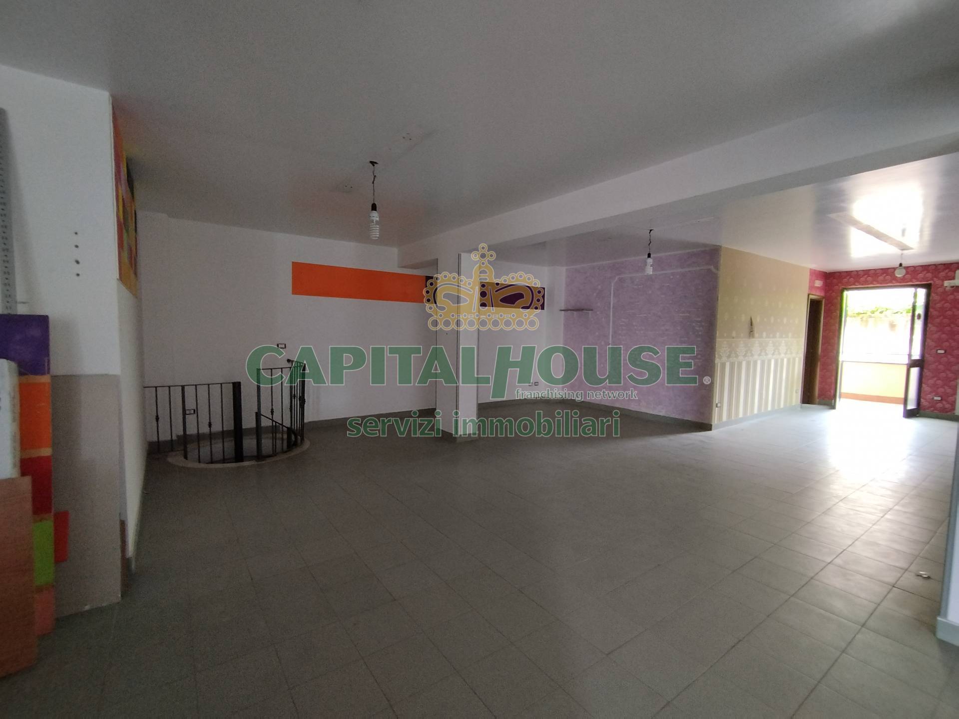Ufficio in vendita a Pastorano