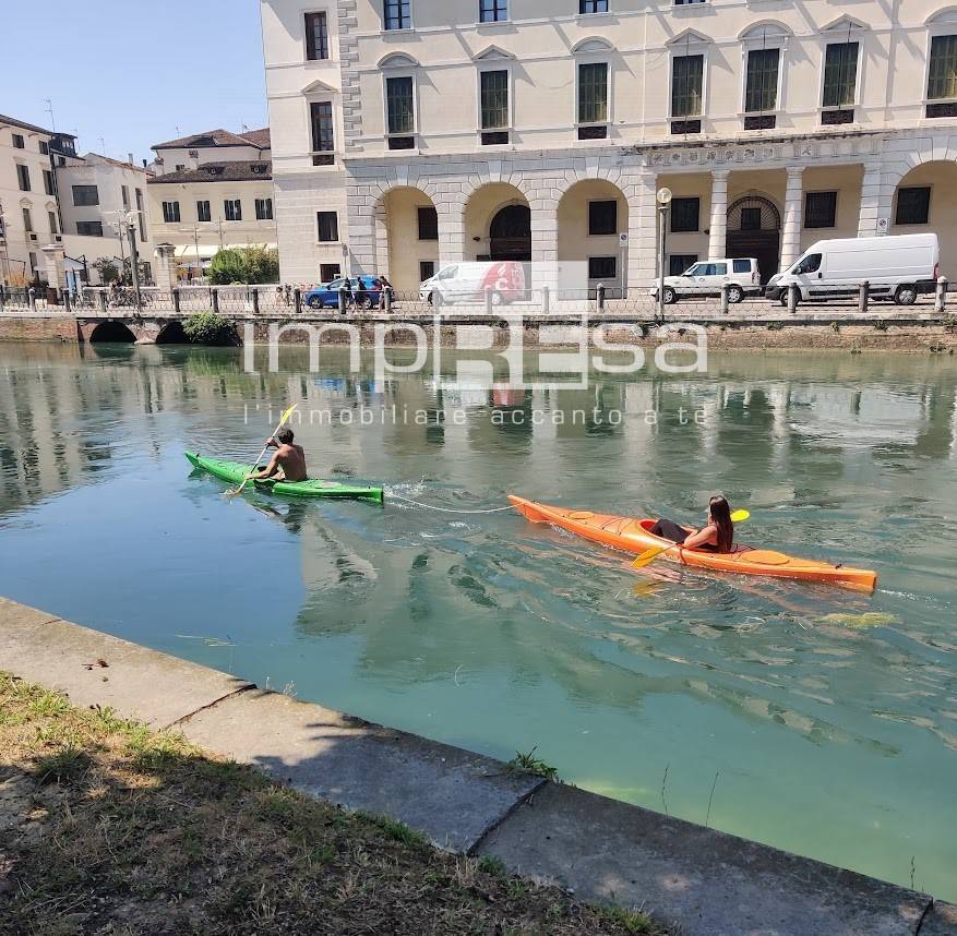 Palazzo in vendita a Treviso, Centro storico