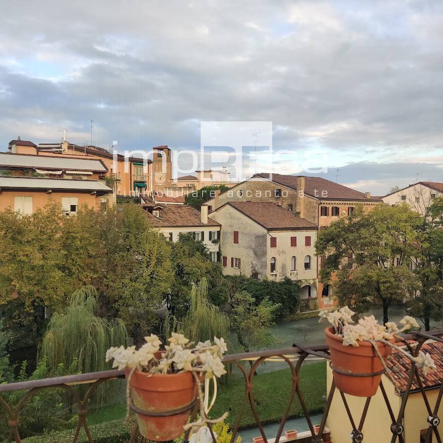 Palazzo in vendita a Treviso, Centro storico