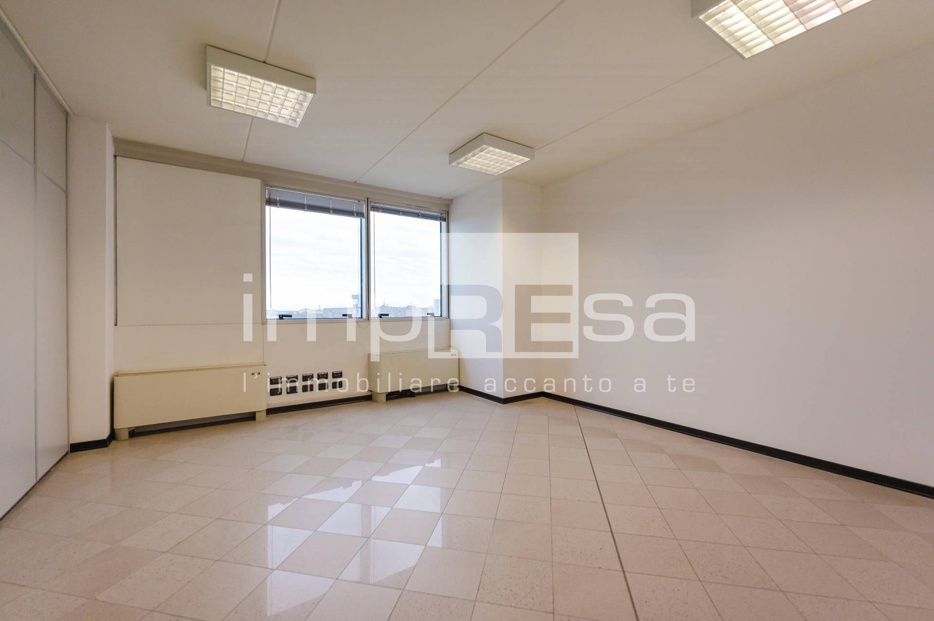 Locale commerciale in vendita a Venezia, Mestre