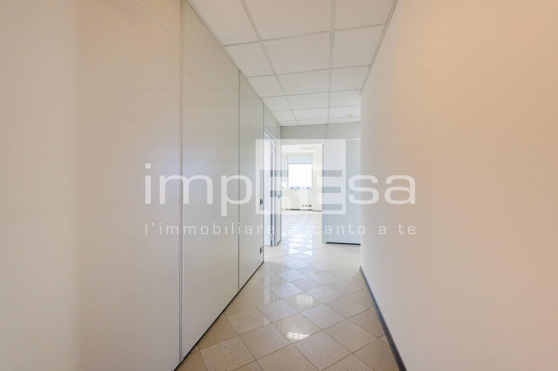 Locale commerciale in vendita a Venezia, Mestre