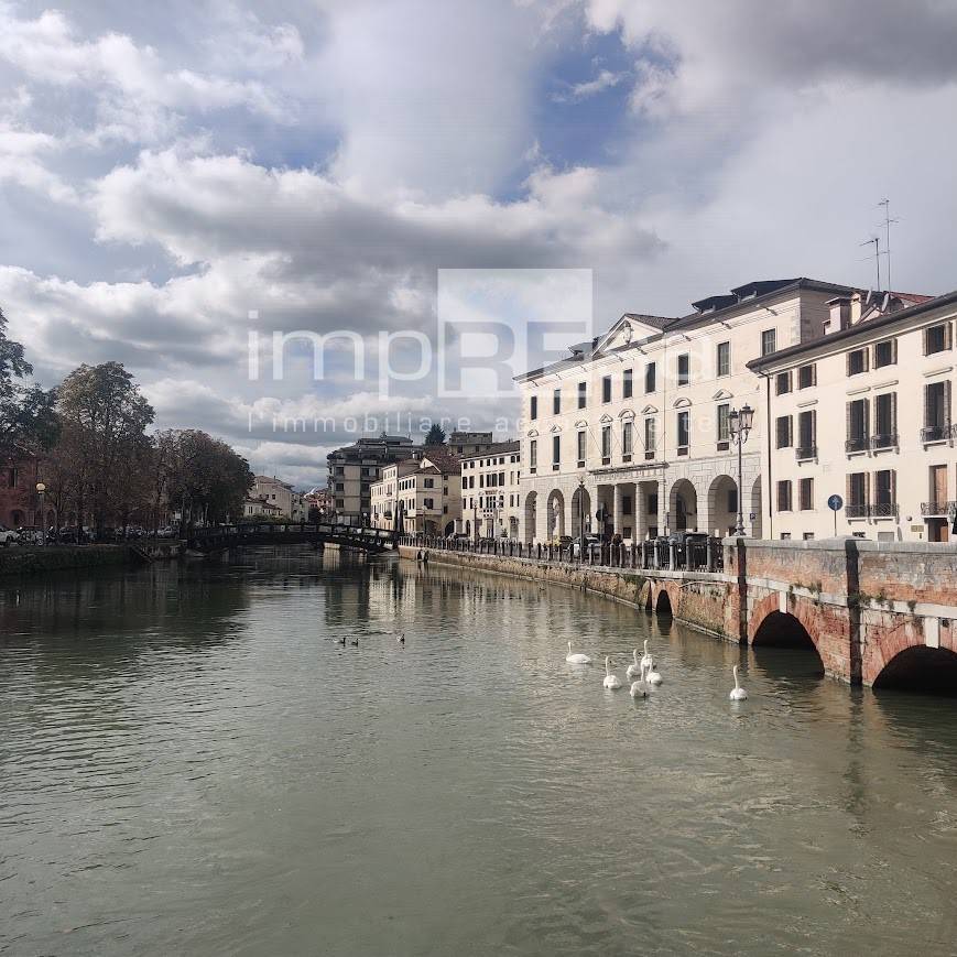 Palazzo in vendita a Treviso, Centro storico