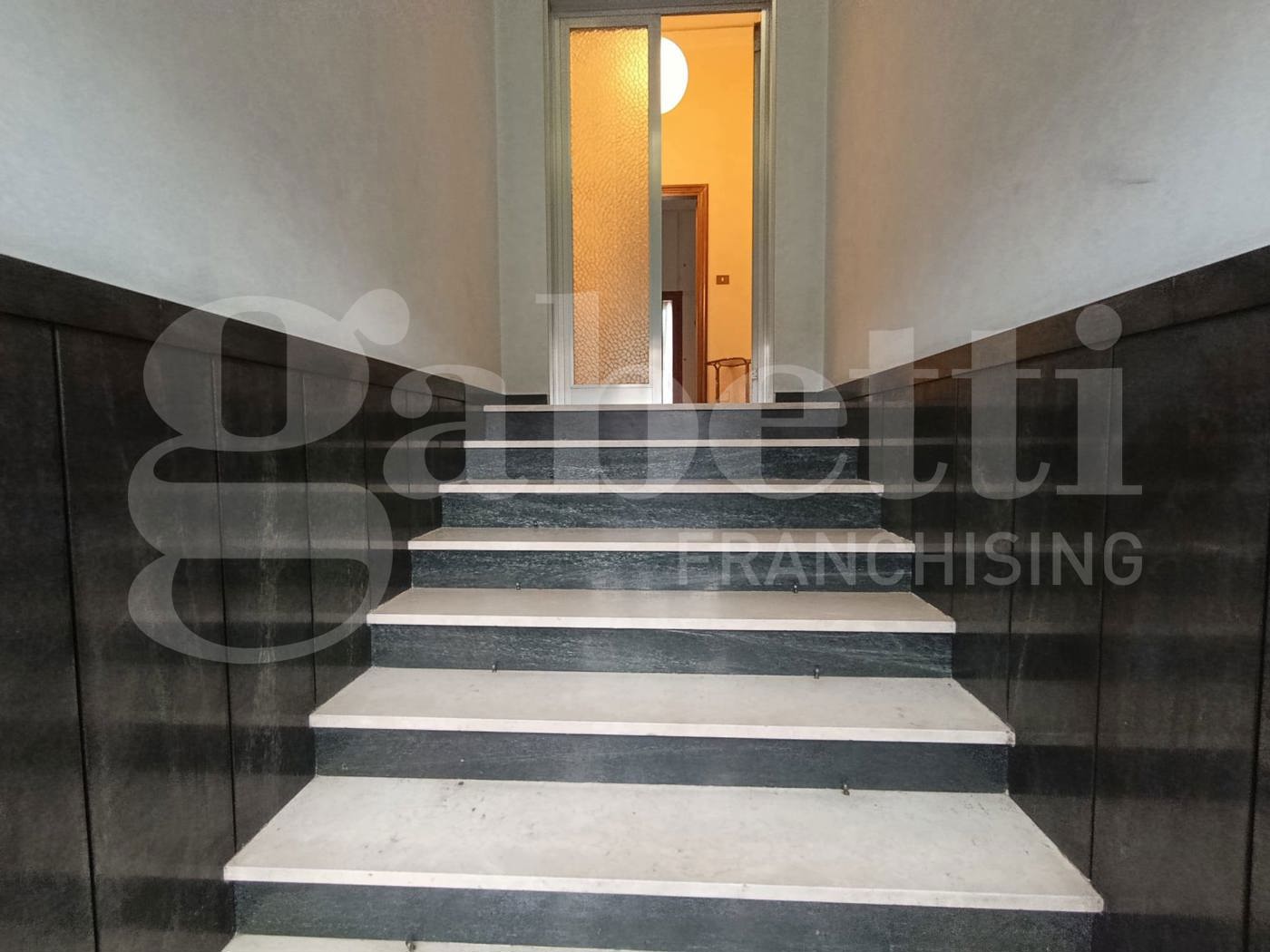 Casa indipendente arredata in affitto a Milano