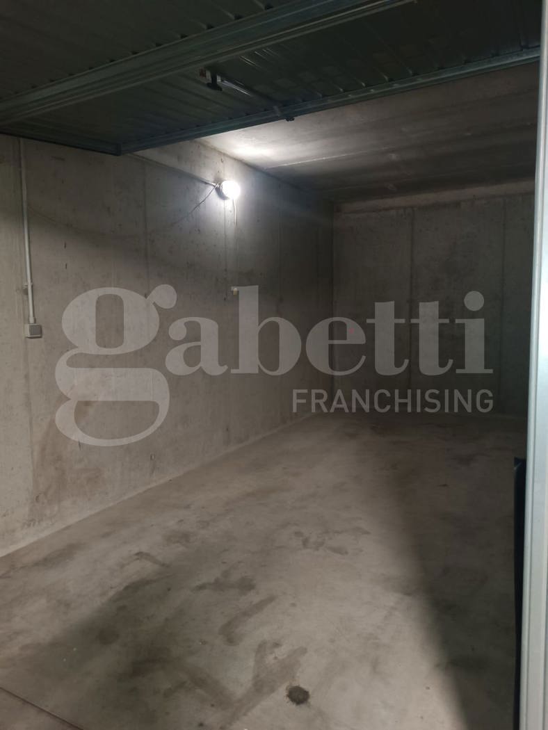 Box/Garage 15mq in affitto a Milano