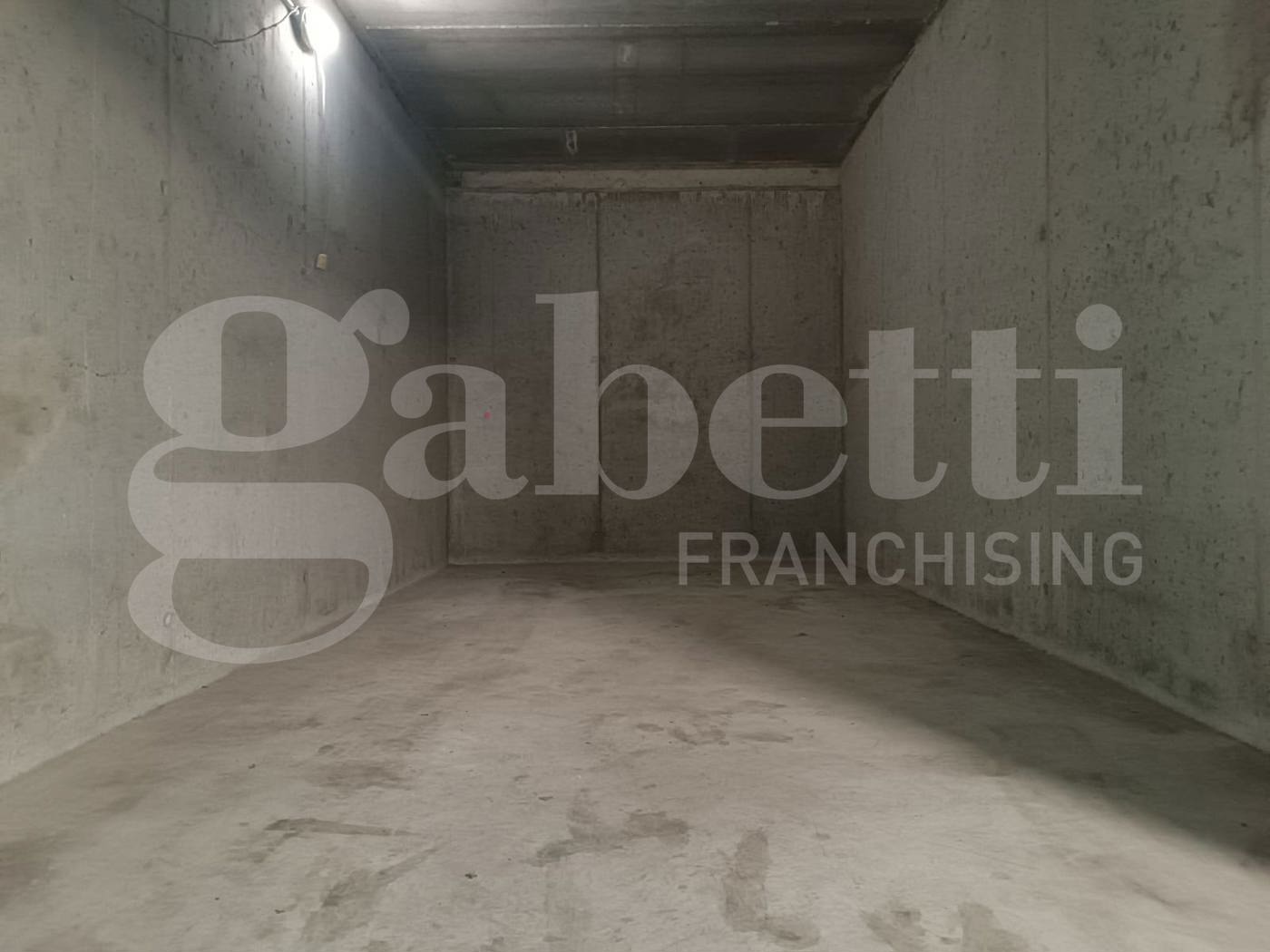 Box/Garage 15mq in affitto a Milano