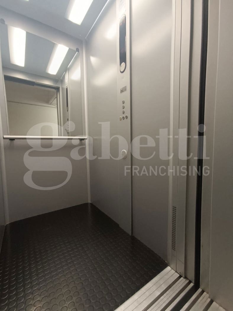 Box/Garage 15mq in affitto a Milano