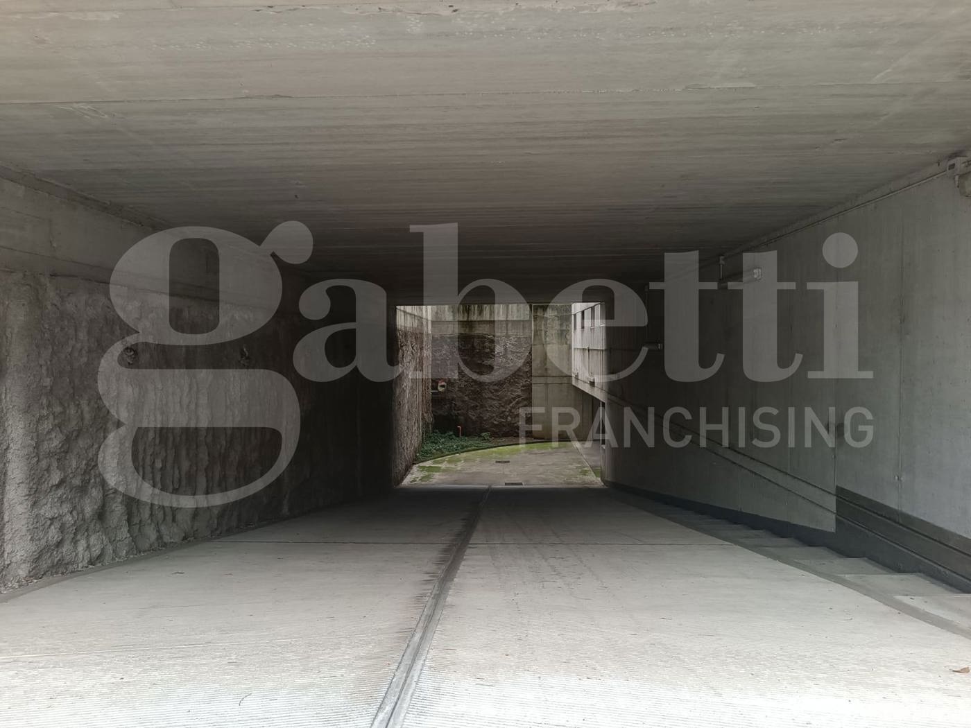 Box/Garage 15mq in affitto a Milano