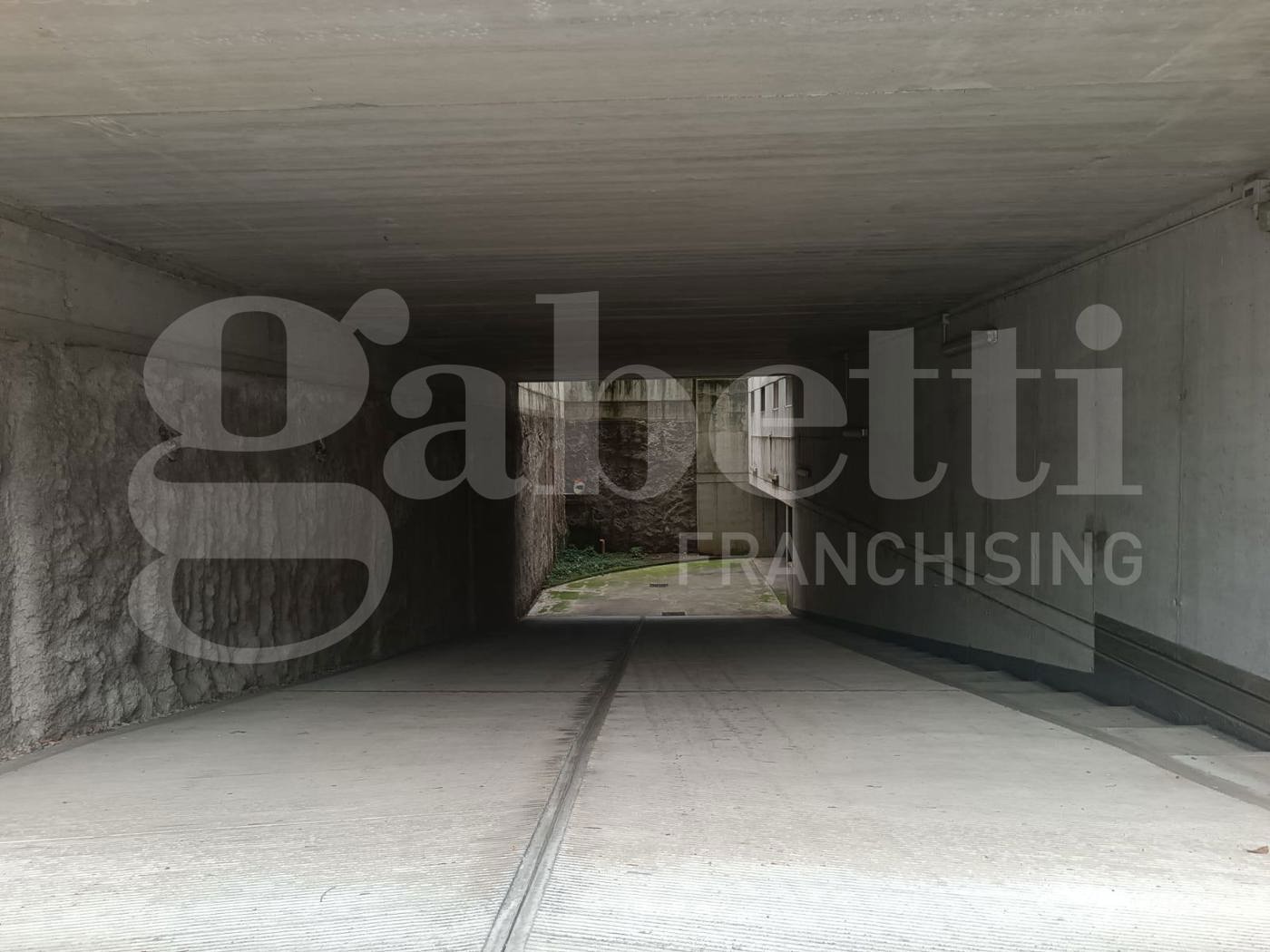 Box/Garage 15mq in affitto a Milano