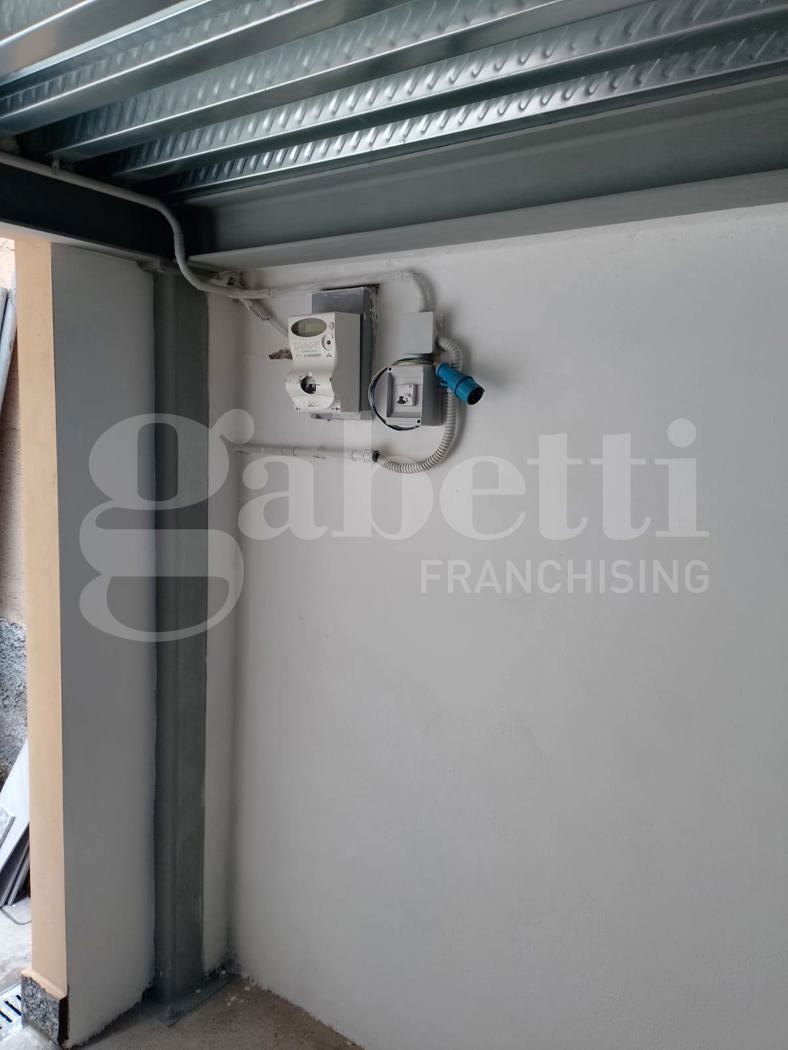 Box/Garage 20mq in vendita a Milano