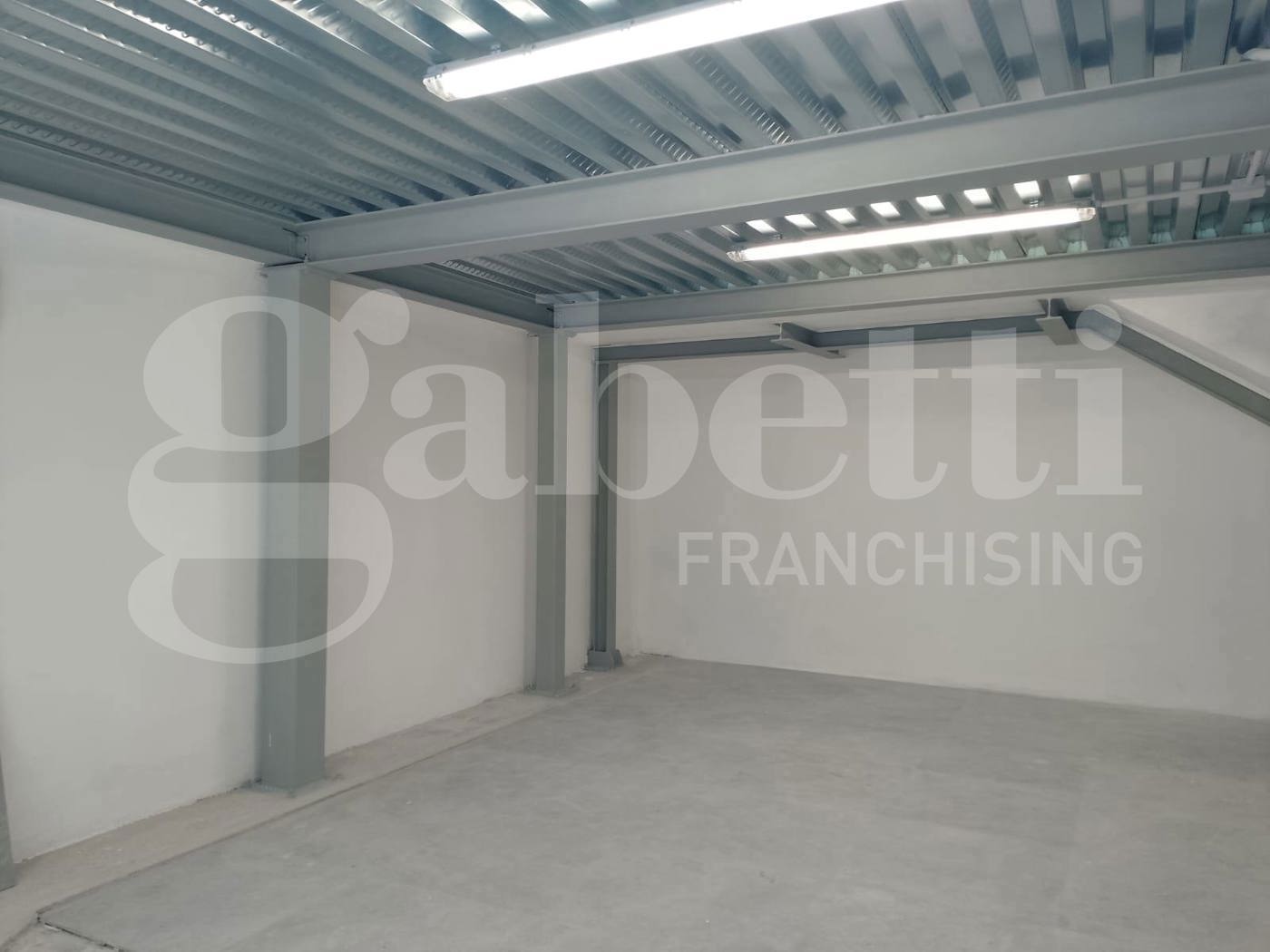 Box/Garage 20mq in vendita a Milano