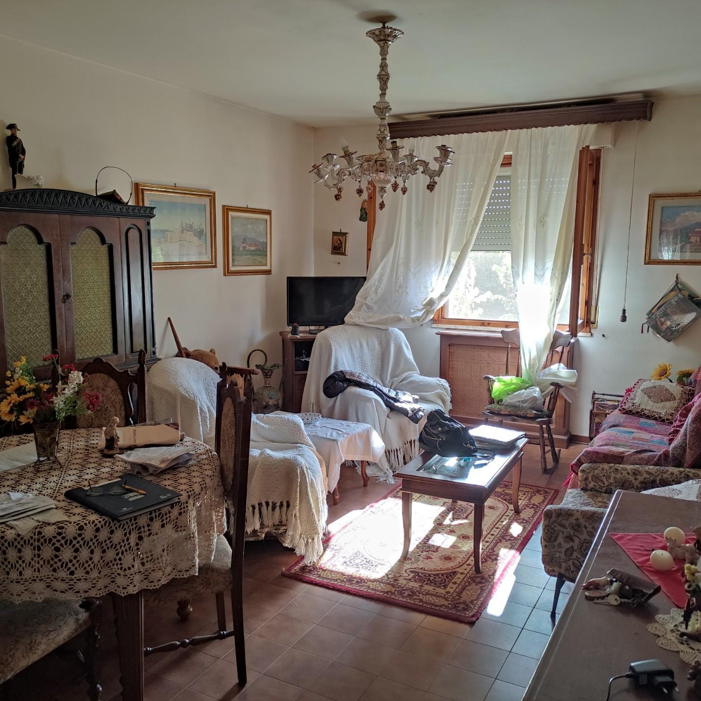 Appartamento con terrazzo a Vicopisano