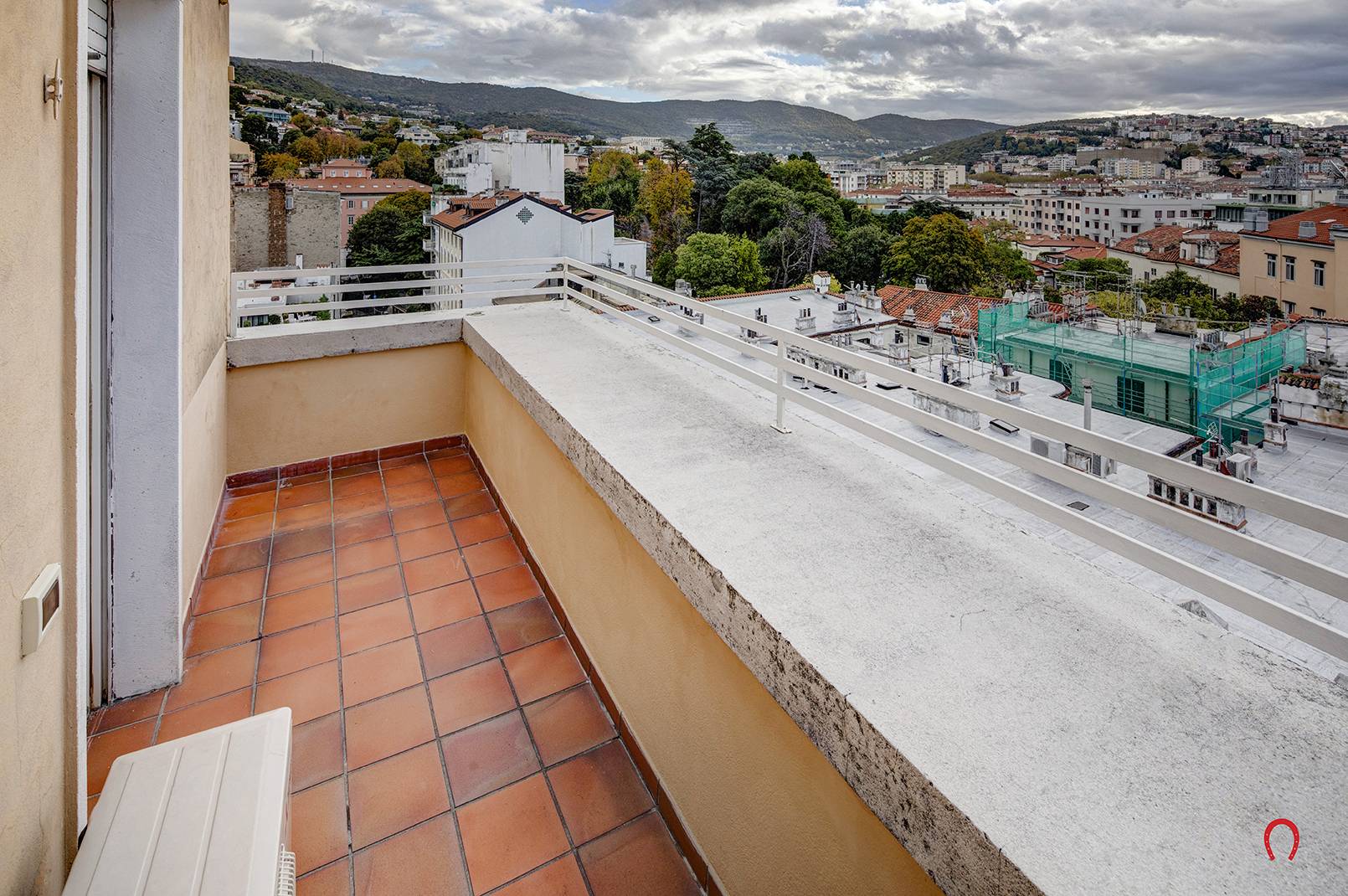 Appartamento in affitto a Trieste, Scorcola - Commerciale