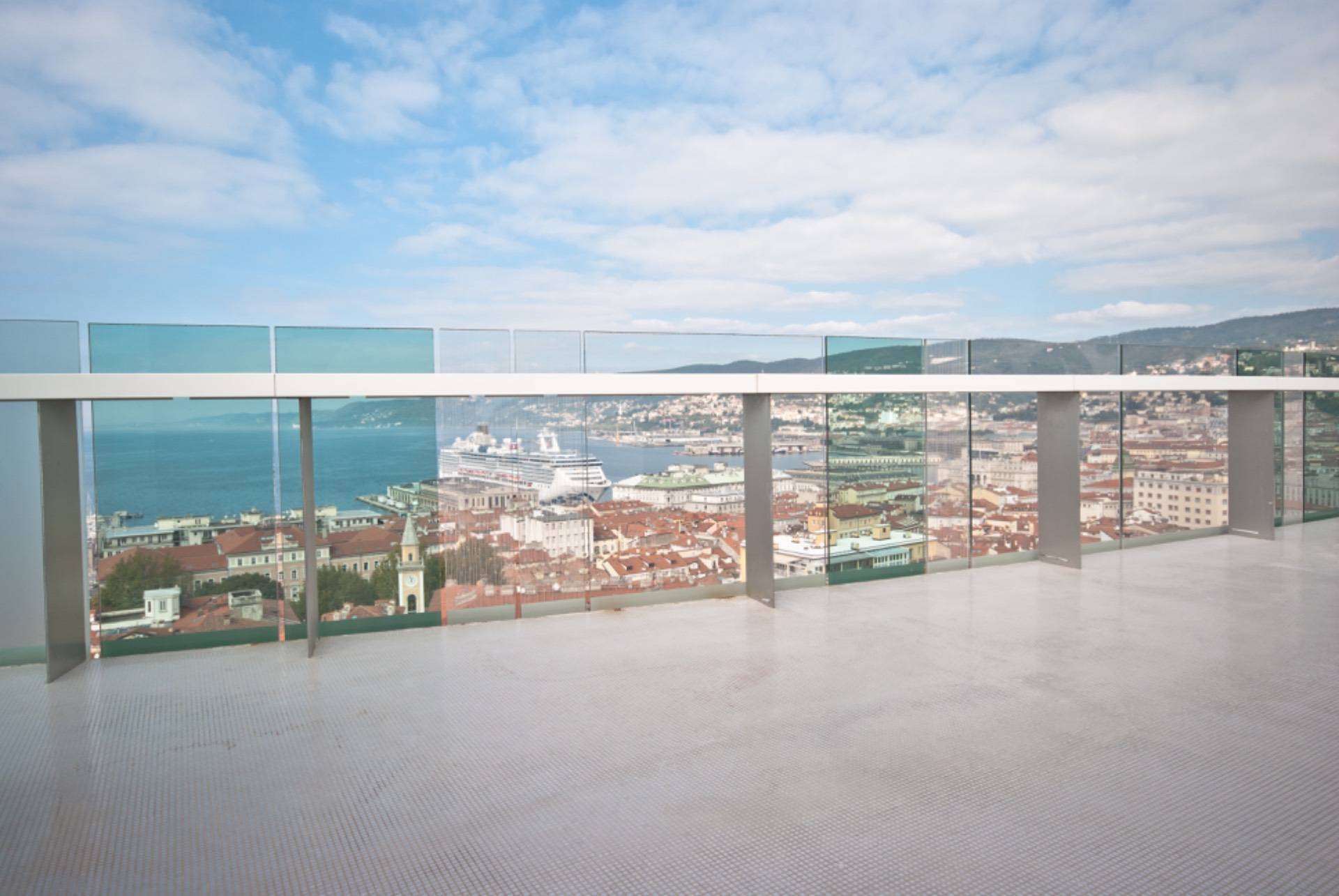 Appartamento in vendita a Trieste, Centro storico