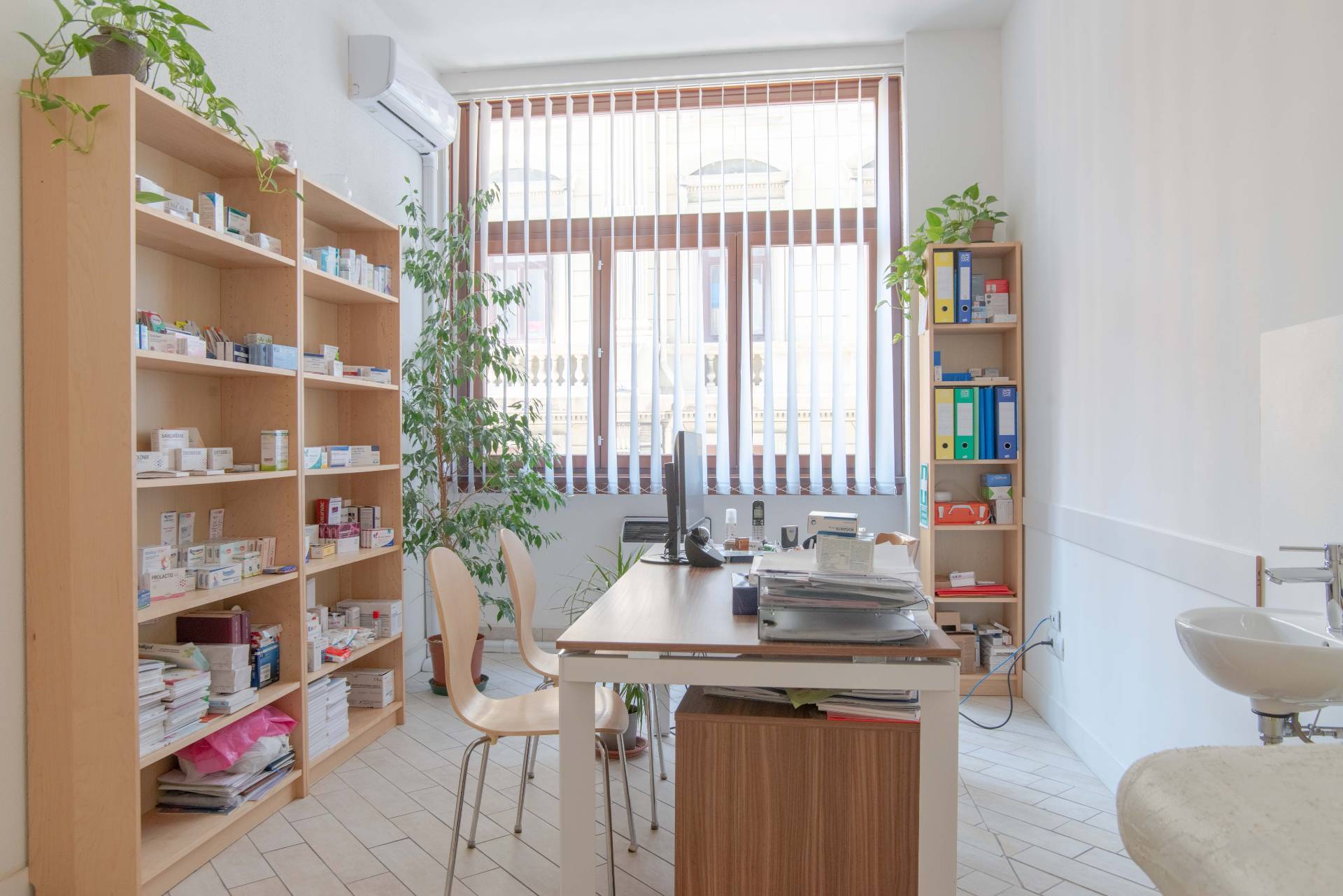 Studio/Ufficio in vendita a Trieste, Barriera - Ospedale Maggiore