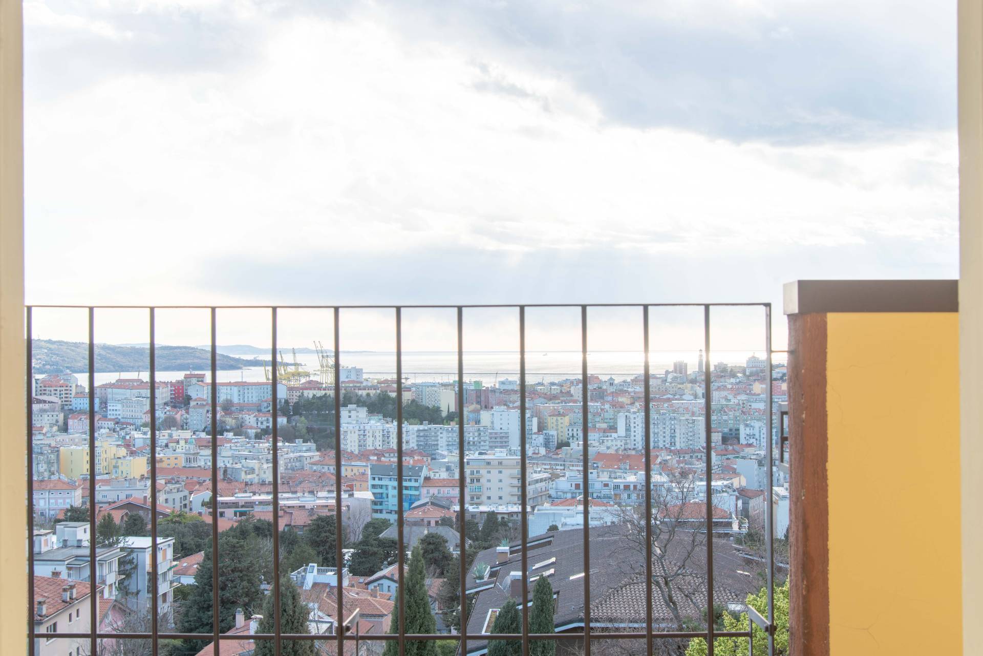 Appartamento in vendita a Trieste, Rozzol - San Luigi - Chiadino