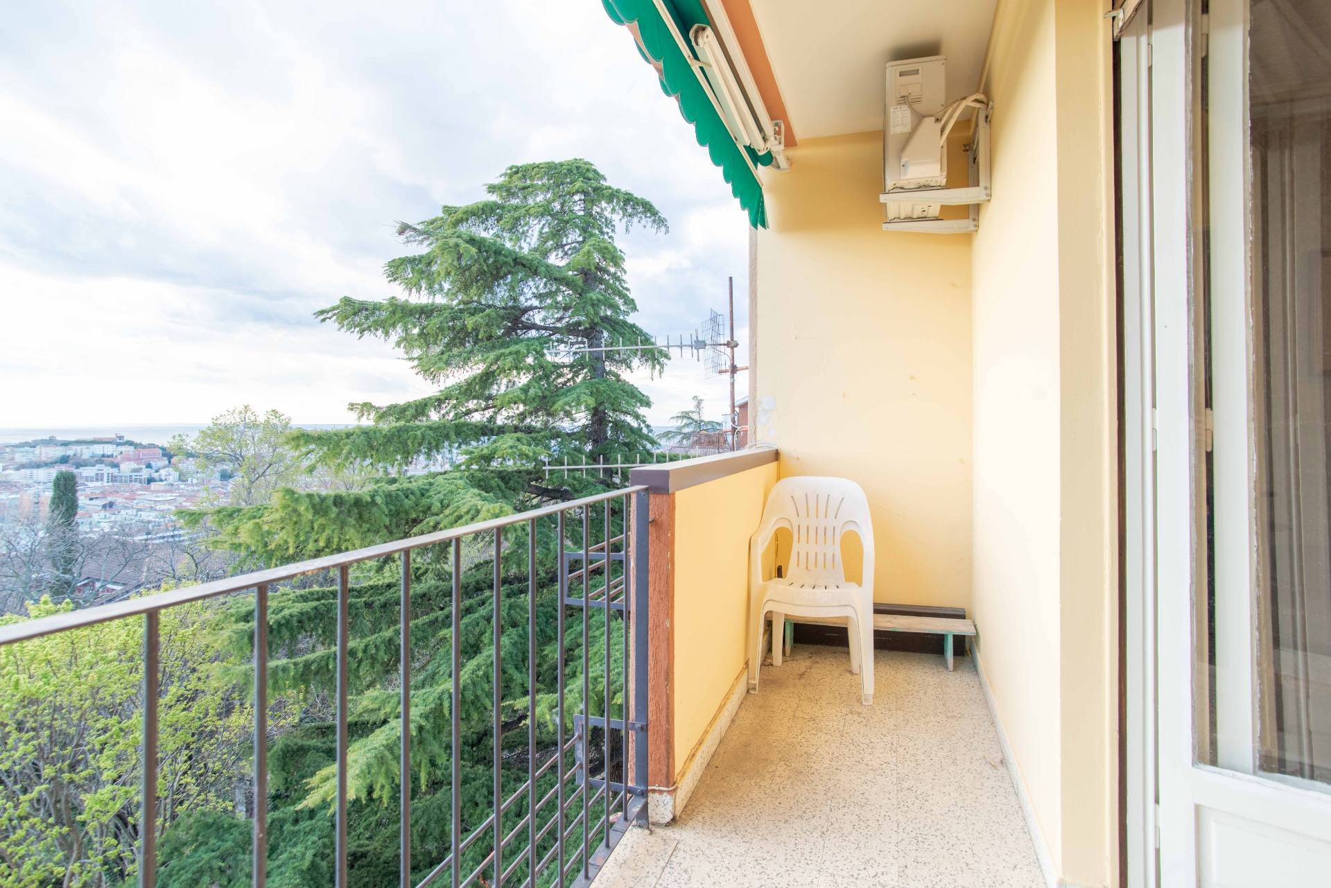 Appartamento in vendita a Trieste, Rozzol - San Luigi - Chiadino