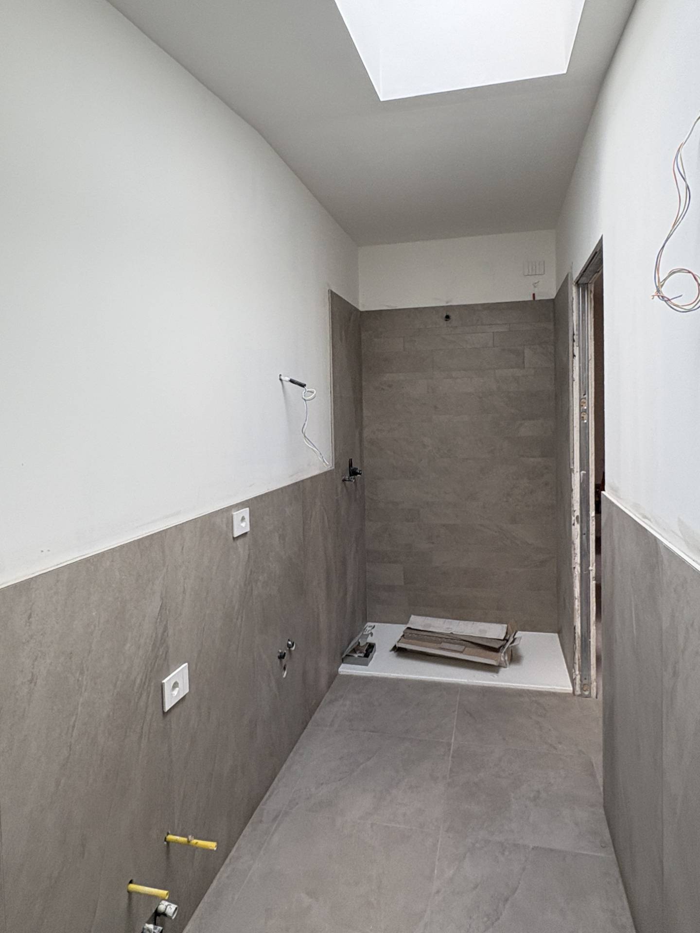 TRILOCALE ULTIMO PIANO. NUOVA COSTRUZIONE in vendita a Milano, Rembrandt