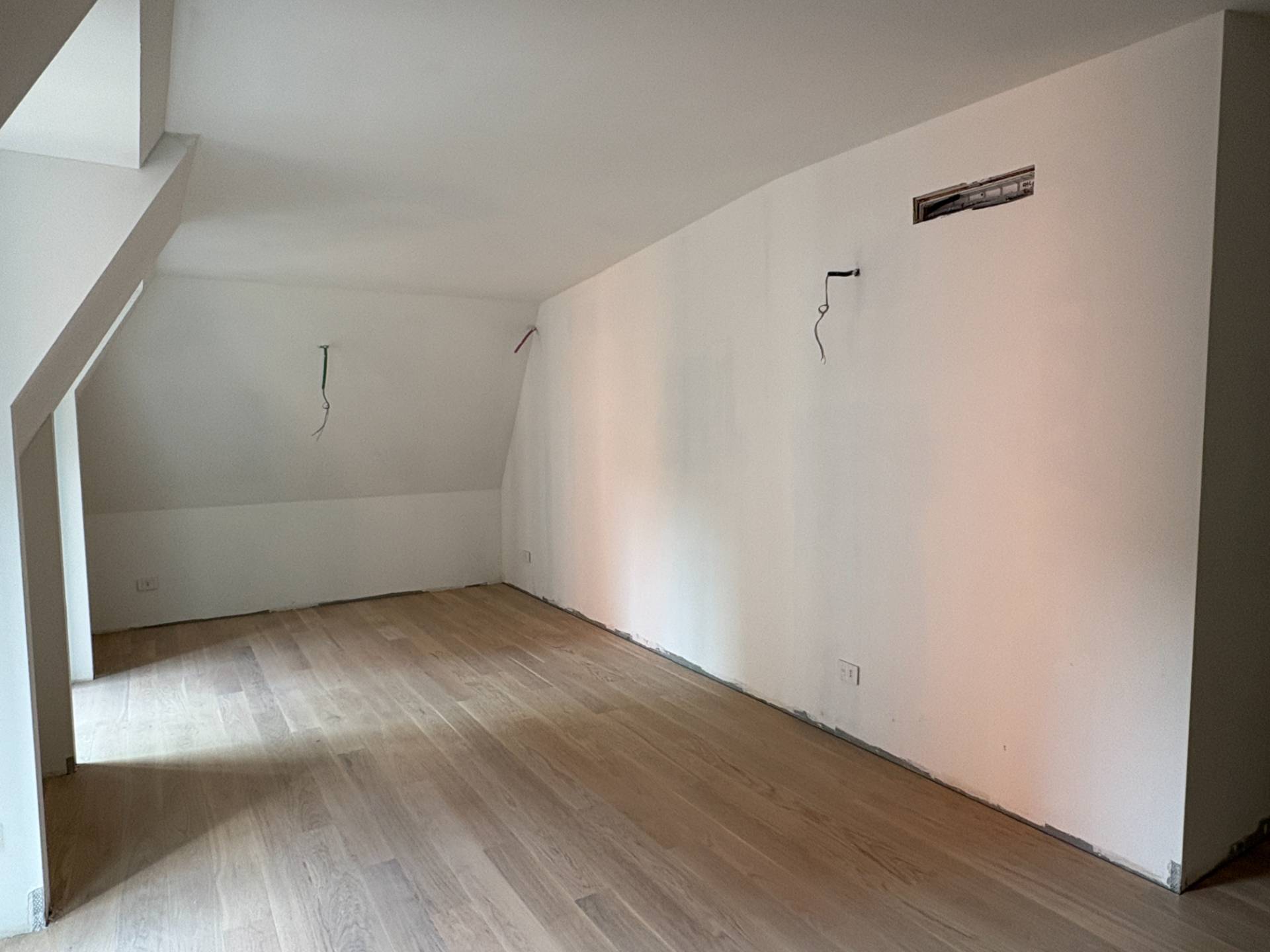 TRILOCALE ULTIMO PIANO. NUOVA COSTRUZIONE in vendita a Milano, Rembrandt