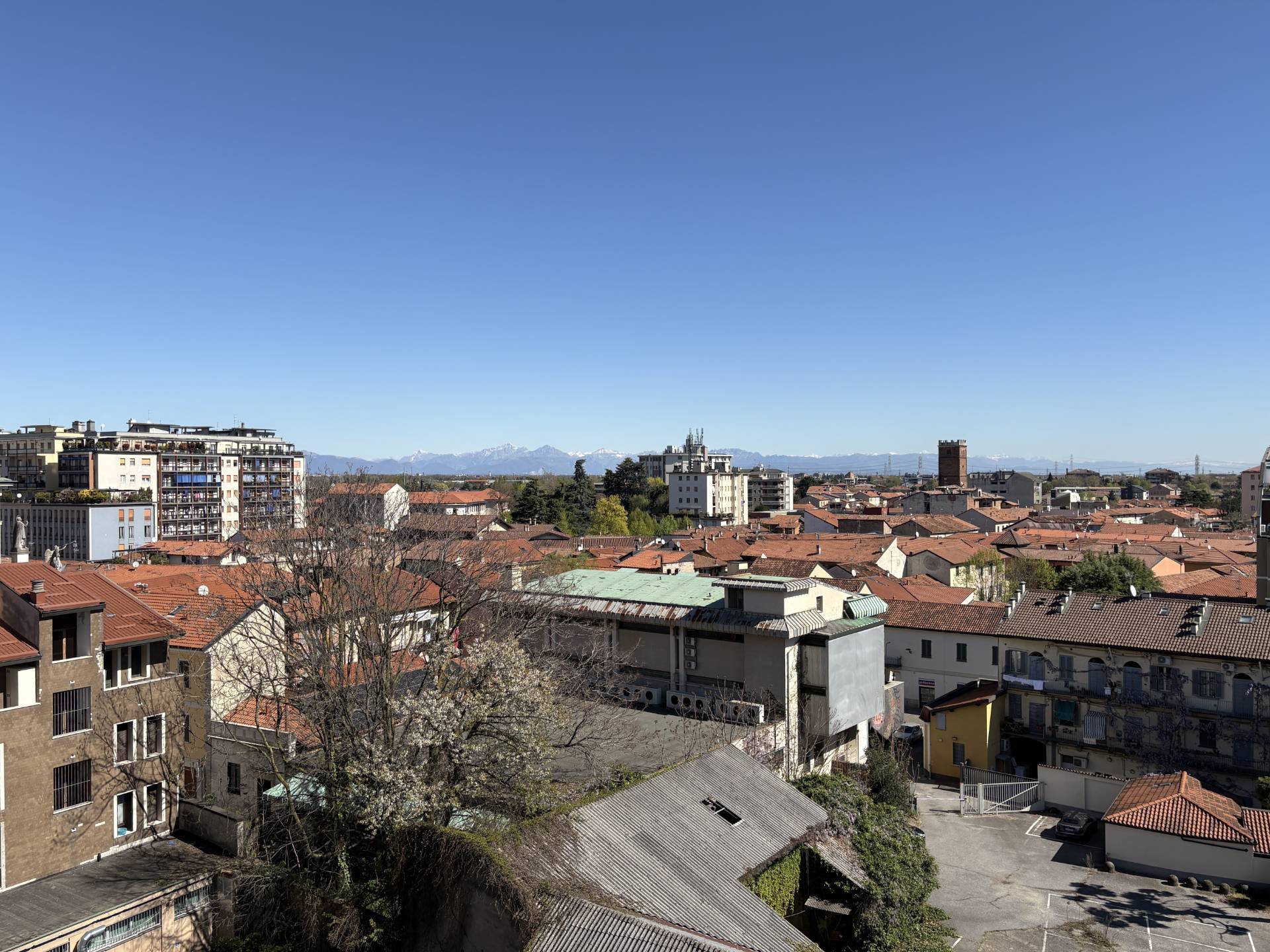 TRILOCALE in vendita a Rho