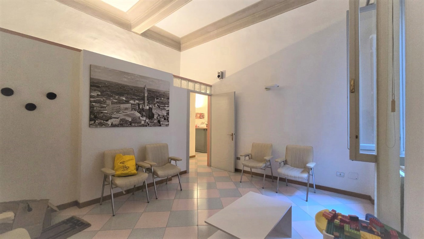 Ufficio in affitto a Siena