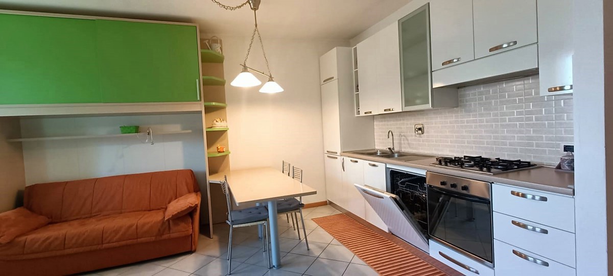 Monolocale arredato in affitto a Siena