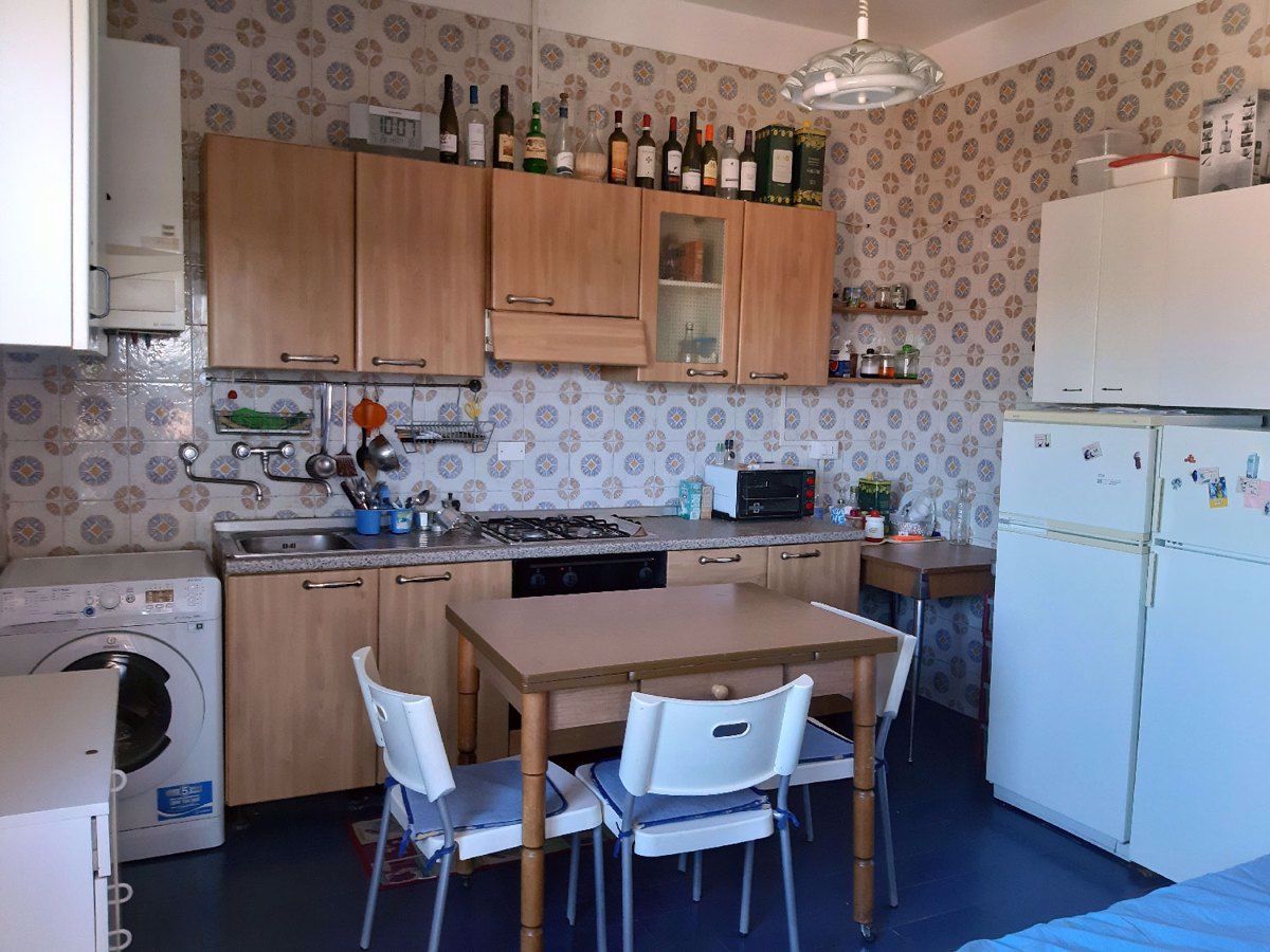 Monolocale arredato in affitto a Siena